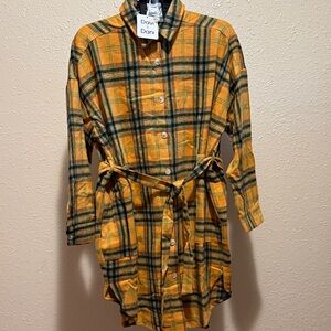 Women’s Large flannel shirt dress with belt - large pockets very soft